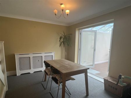 Pitsford Drive, Loughborough - Photo 2