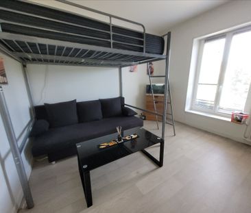 Location Appartement 1 pièce 31m² - Photo 2
