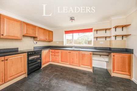 3 bedroom terraced house to rent - Photo 5