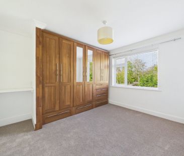 Mafeking Road, Wraysbury, Staines-upon-Thames,TW19 - Photo 5