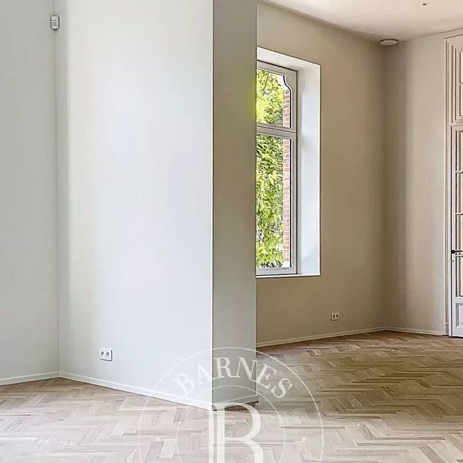 Woning te huur in Ukkel voor € 12.000 met 5 slaapkamers - Foto 1