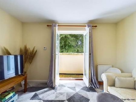 2 bedroom property to rent in High Wycombe - Photo 2