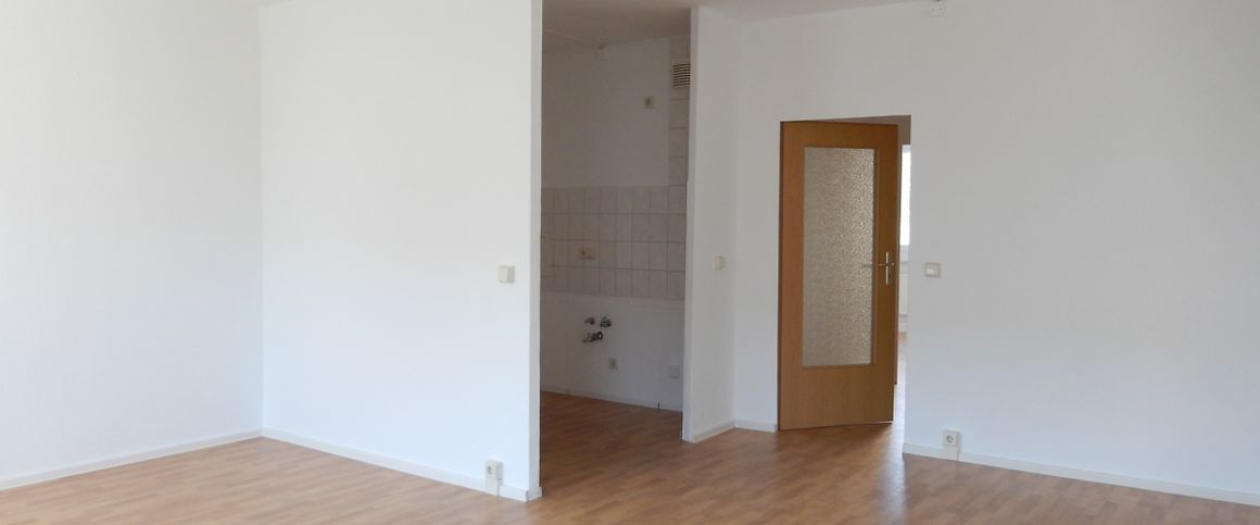 3-Raum-Wohnung mit Balkon und Aufzug - Photo 1