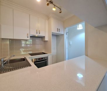 Stylish One-Bedroom Apartment in the Heart of Newtown - Photo 6