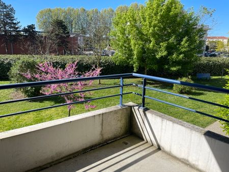 Location Appartement 3 pièces 70m² AGEN 47000 - Photo 2