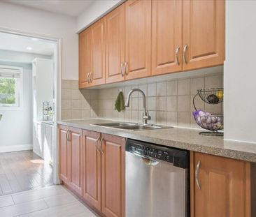 For Lease - 4336 Lee Drive, Mississauga, Ontario - Photo 2