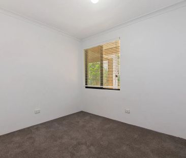 PRISTINE 3X2 VILLA IN ULTRA-CONVENIENT LOCATION - Photo 6