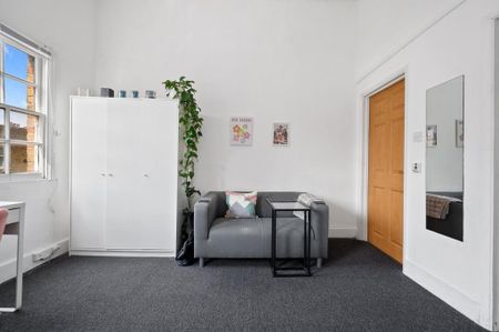 Studio to rent - Photo 3