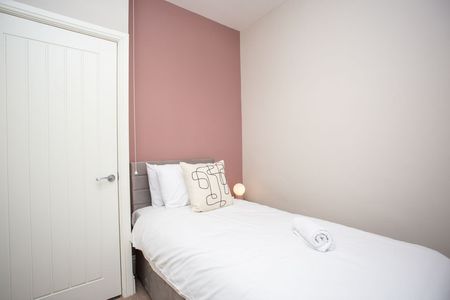 Lydia Terrace - Photo 4