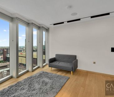 Manhattan Loft Gardens, International Way, London - Photo 3