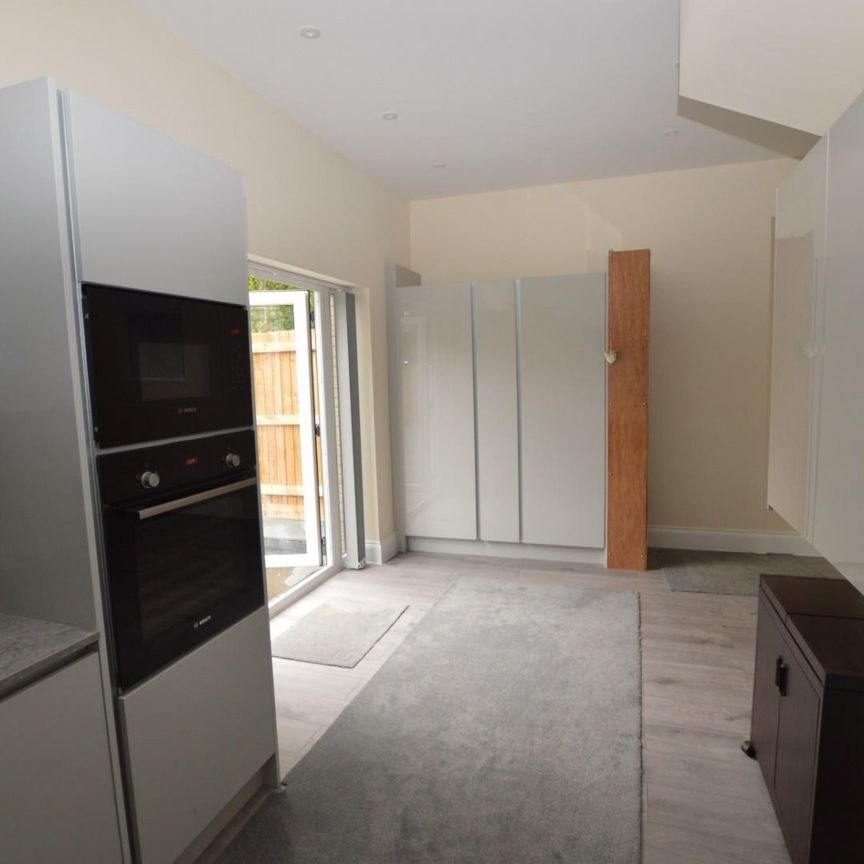 3 bedroom House To Let - Photo 1