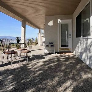 Furnished Private 2B1B walk out suite with lake /mountain view - Photo 2