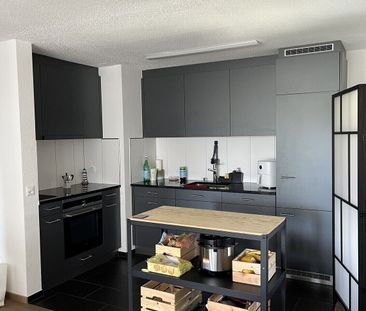 APPARTEMENT DE 2 PIÈCES À SCHLIEREN (ZH), MEUBLÉ, TEMPORAIRE - Foto 2