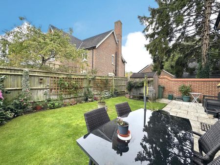 3 bedroom semi-detached house to rent - Photo 4