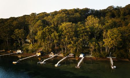 Waterfront Luxe � Architecturally Designed Home with Boatshed - Photo 5