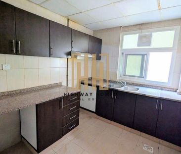 LAVISH 2BHK WITH BALCONY CAR PARKING FOR FAMILY - Photo 4