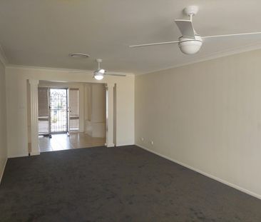 Spacious Family Home - Photo 2