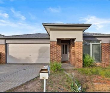 24 Meakin Way, DEER PARK - Photo 1