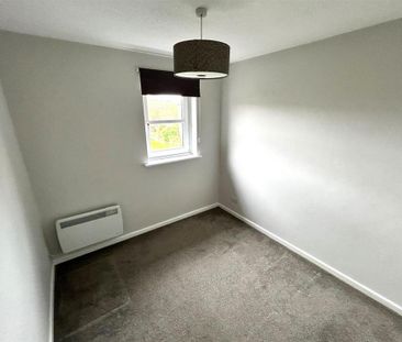 2 bedroom semi-detached house to rent - Photo 5