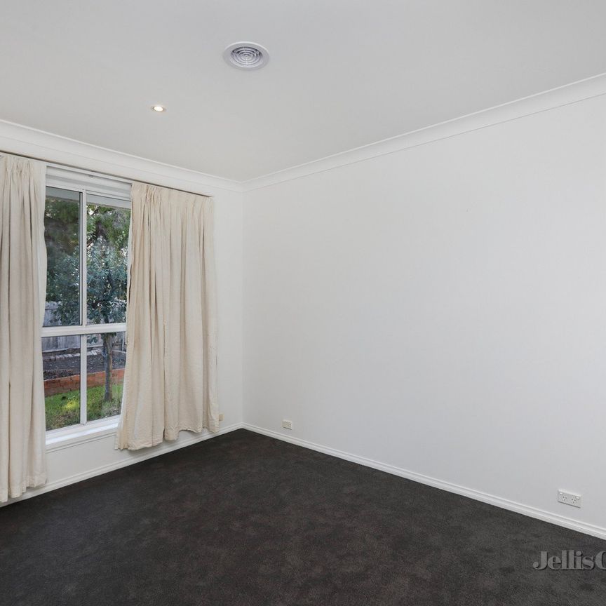33 Maddox Road, Newport - Photo 1