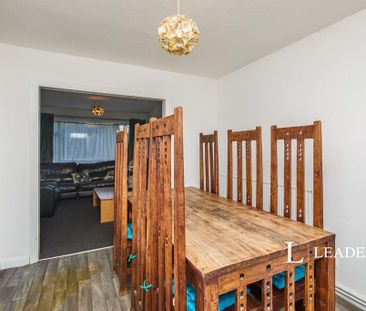 4 bedroom detached house to rent - Photo 5