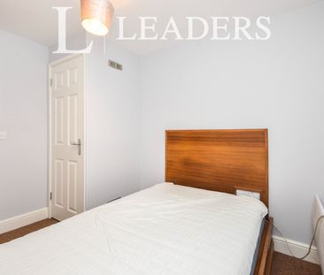 2 bedroom apartment to rent Great Havers Court, Elizabeth Road, Bis... - Photo 4