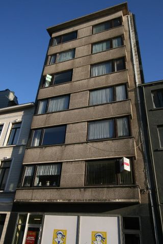 Vernieuwd appartement met 2 slaapkamers - centrum Oostende - Photo 3