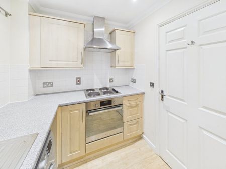 128-132 Clarence Road, Windsor,SL4 - Photo 4