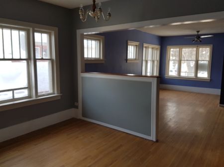 1411 KING 3 BEDROOMS - Photo 2