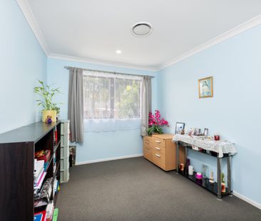 Family home in Western Heights School Zone - Photo 4