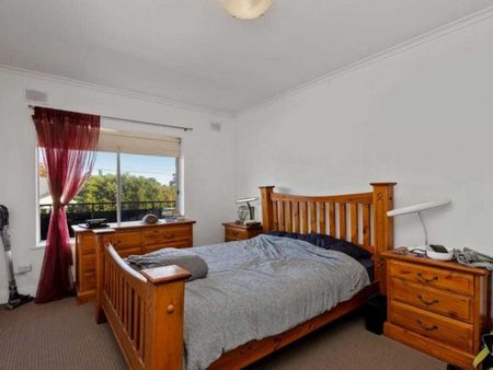 8/12 Jeffrey Street, BROOKLYN PARK SA 5032 - Photo 2