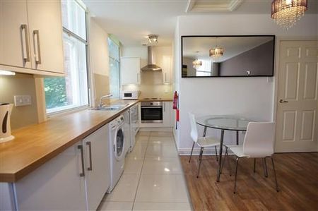 St Andrews Street, City Centre - Photo 4