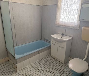 5 Beds, Large block - Short/Mid-term rental - Photo 5