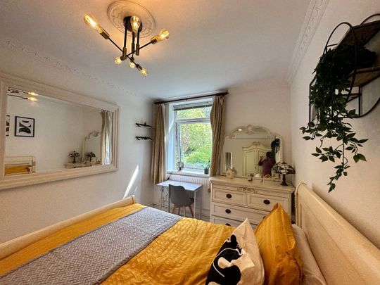 Room in a Shared Flat, Juniper House, SE14 - Photo 1