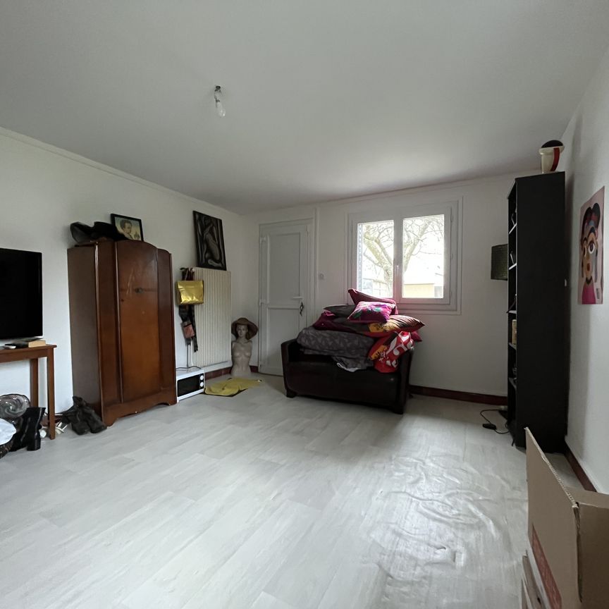 Location Maison 4 pièces 102m² AUBIERE 63170 - Photo 1