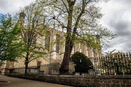 Atherton Court, Eton - Photo 2
