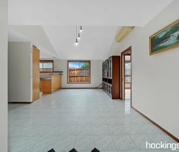 SPACIOUS FAMILY HOME OFFERING EXTREME CONVENIENCE - Photo 1