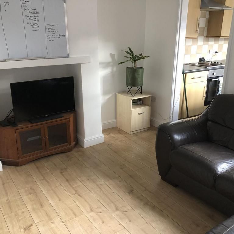 4 bedroom house to rent - Photo 1