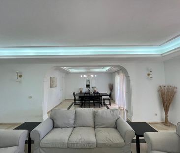 5 bedroom luxury Villa for rent in Marbella, Andalusia - Photo 6