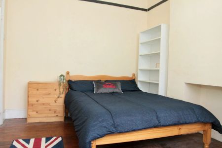 Thurlow Road (3 or 4 bed) - Photo 4