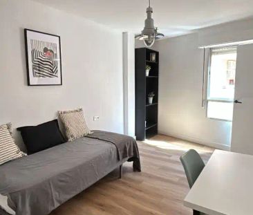 Piso de alquiler en Carrer Capitán Juan Martí, 14, Centro - Photo 5
