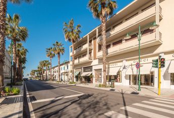 Villa in Affitto a Forte dei Marmi – Zona: Caranna