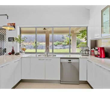 High-Quality Modern Home - Photo 6