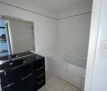 Location Appartement 2 pièces 39m² NIMES 30000 - Photo 3