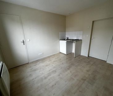 Location Appartement 2 pièces 20m² PONT L EVEQUE 14130 - Photo 1