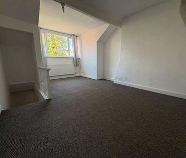 Victor Terrace, Barnsley, S70 - Photo 5