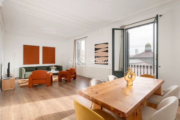 Amplio y luminoso piso en Ciutat Vella - Photo 1