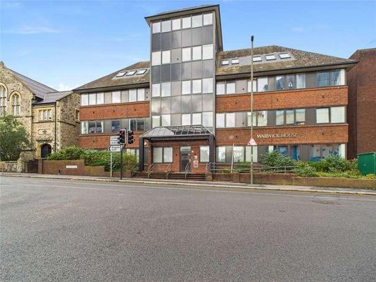 Station Road, Redhill, Surrey, RH1 - Photo 1