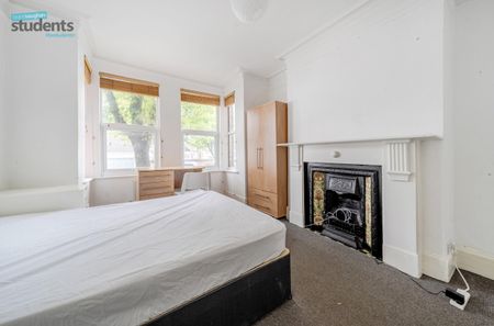 4 bedroom terraced house to rent - Photo 3