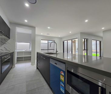 Spacious Family Living with Multiple Living Zones & Alfresco Entert... - Photo 2